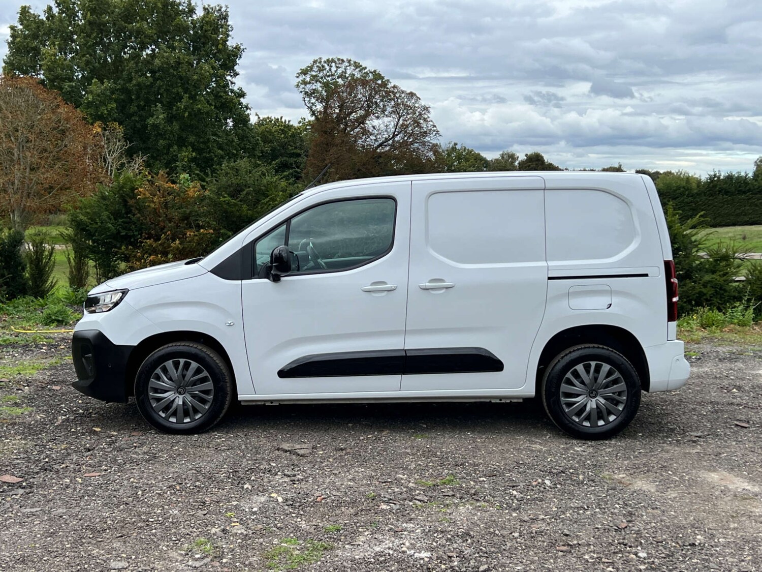 Used Citroen Berlingo 2024 for sale - 76277532: Photo 17