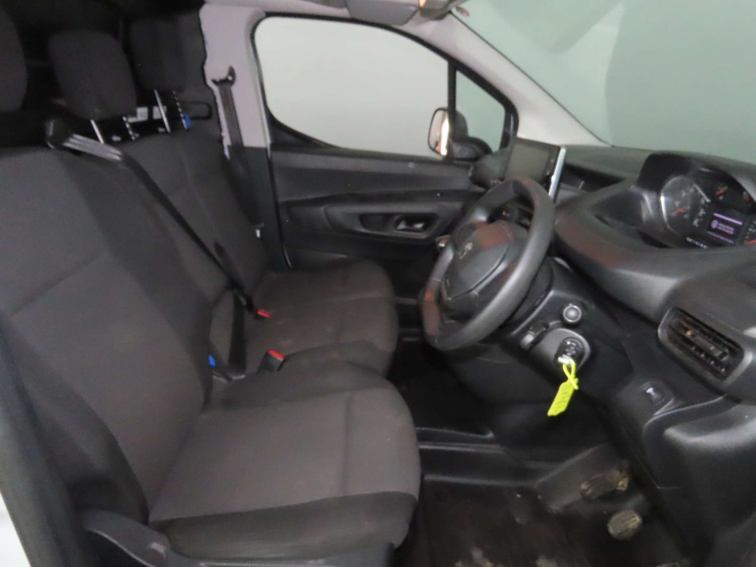 Used Peugeot Partner 2023 for sale - 77930562: Photo 2