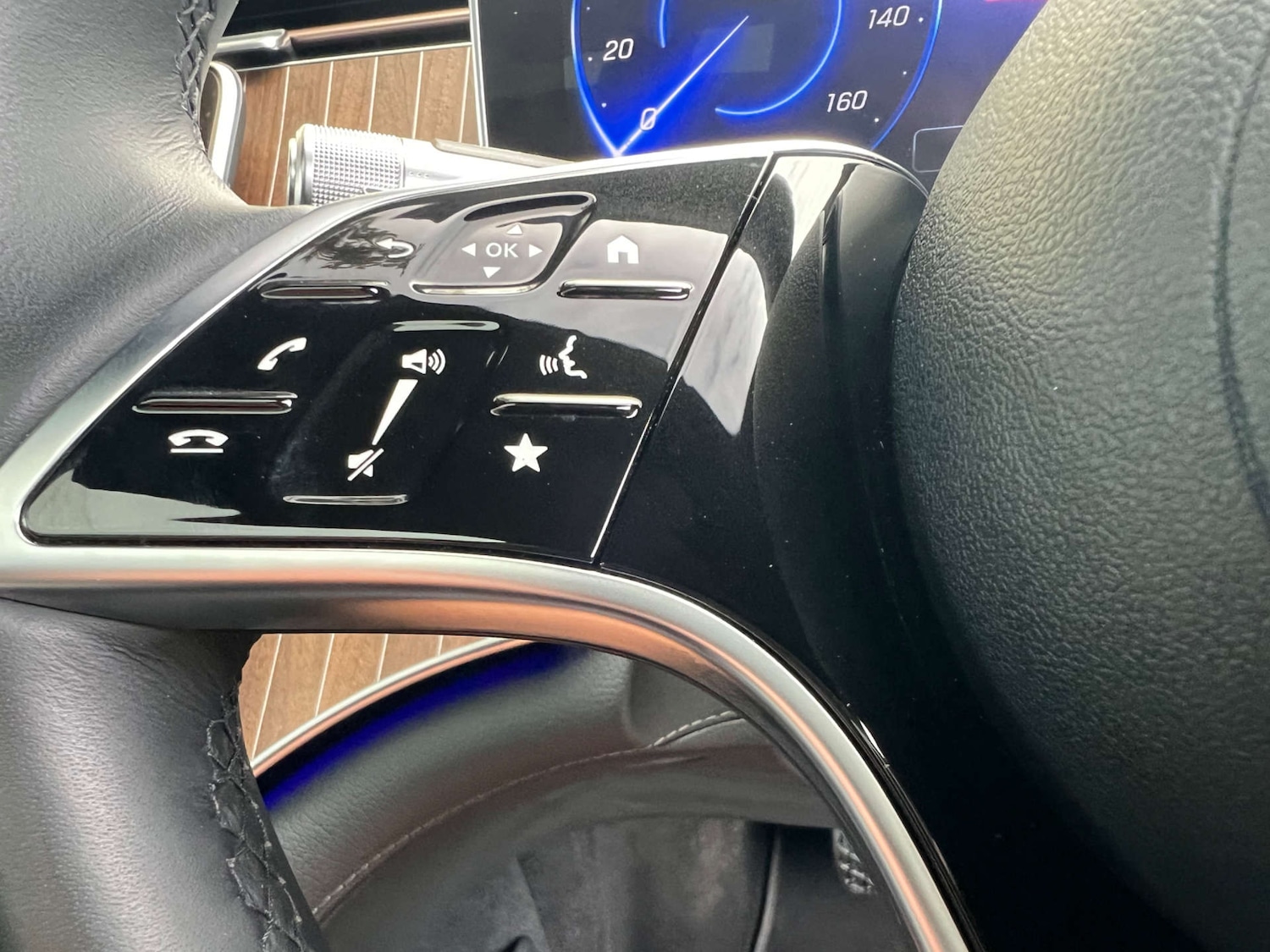 Used Mercedes-Benz EQS 2022 for sale - 76129223: Photo 52