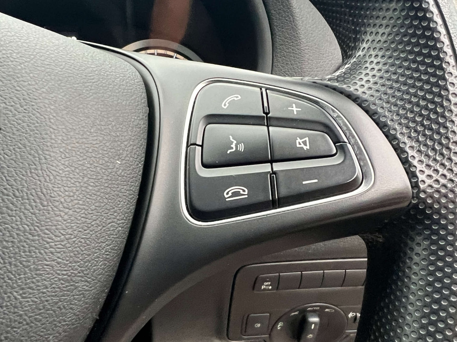 Used Mercedes-Benz Vito 2022 for sale - 76601011: Photo 26