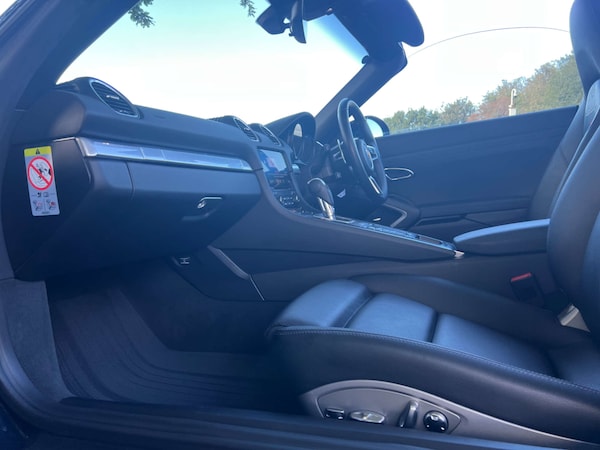 Used Porsche Boxster 2018 for sale - 76277586: Photo 45