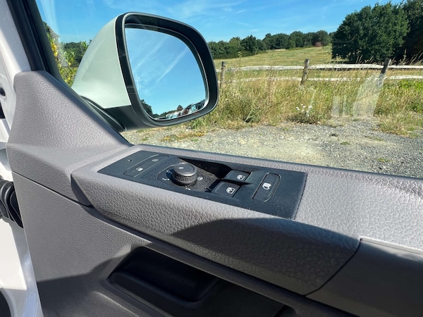Used Volkswagen Transporter 2024 for sale - 75261045: Photo 63