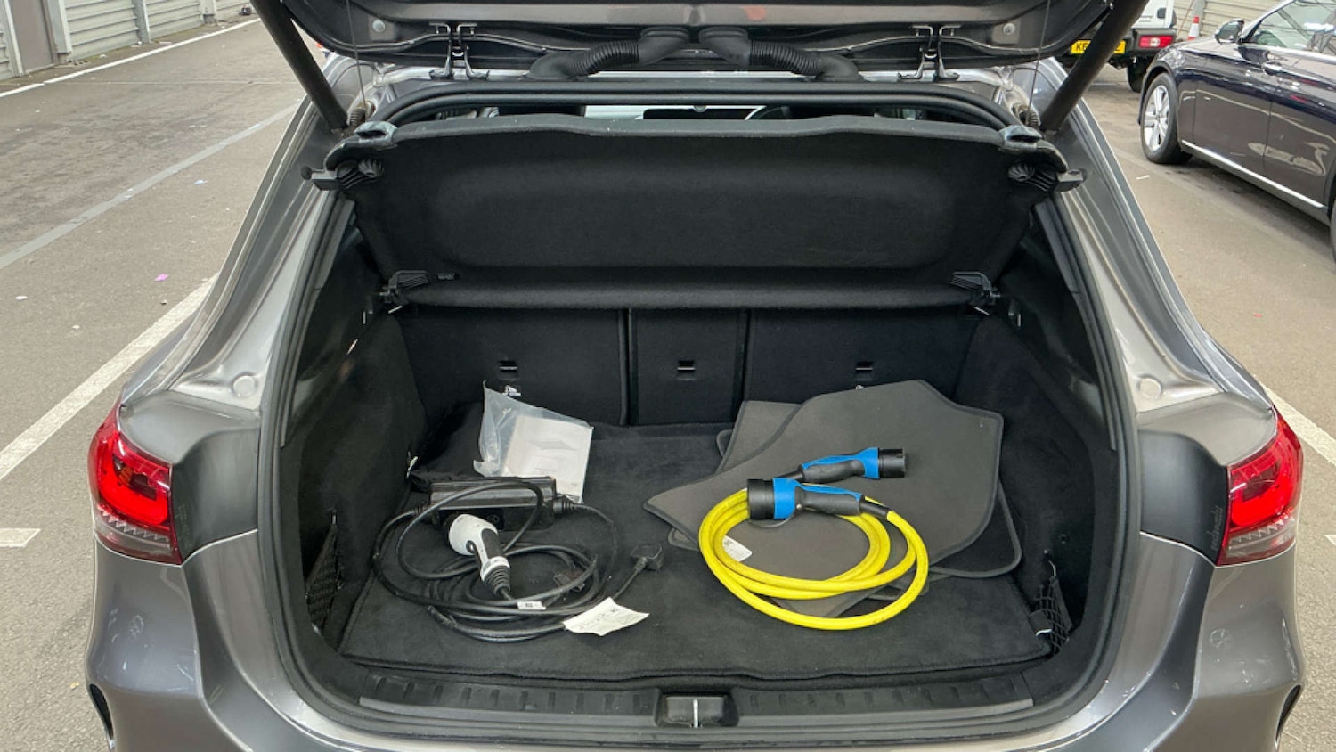 Used Mercedes-Benz EQA 2021 for sale - 76581902: Photo 10