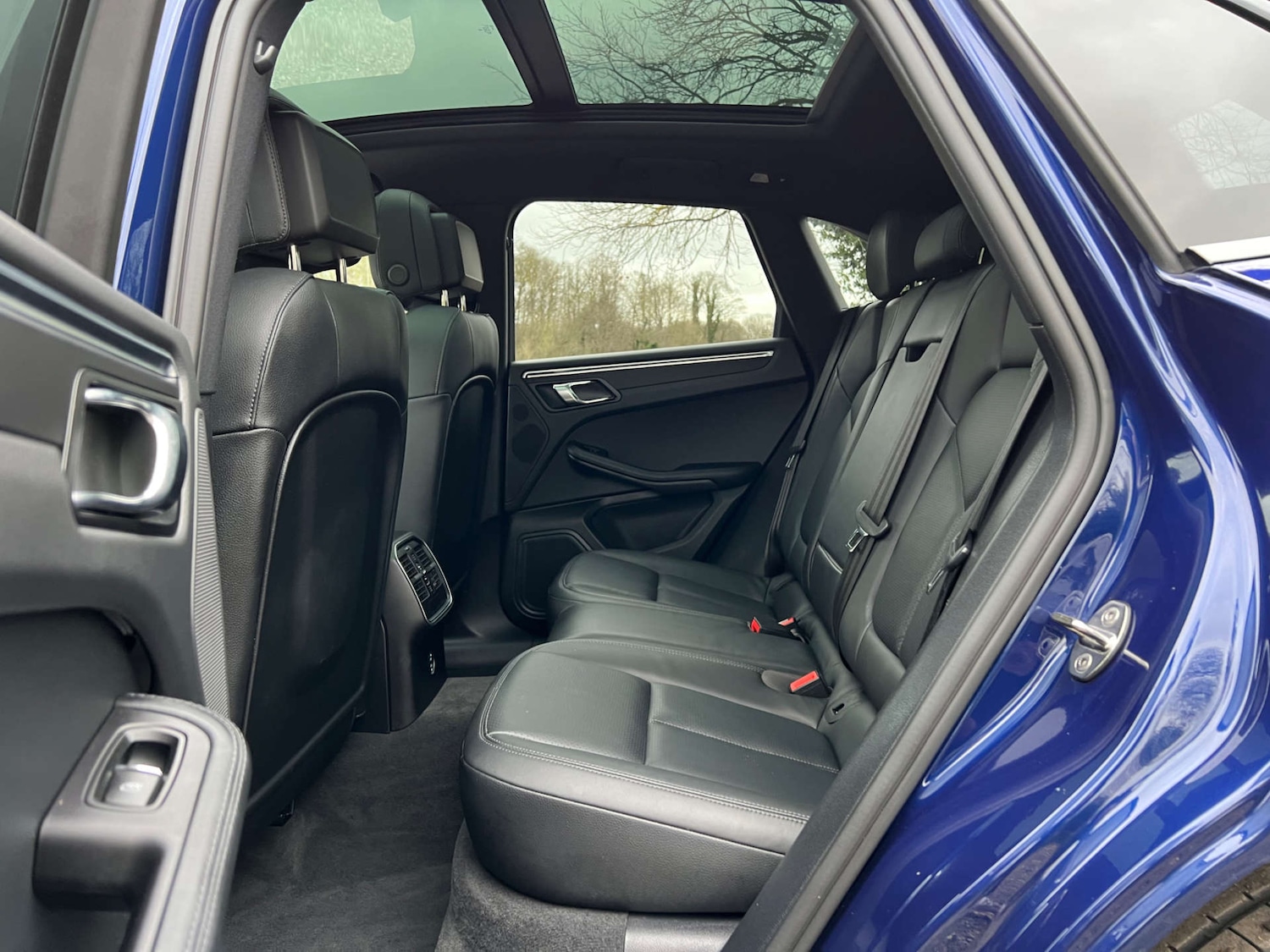 Used Porsche Macan 2023 for sale - 77681304: Photo 25