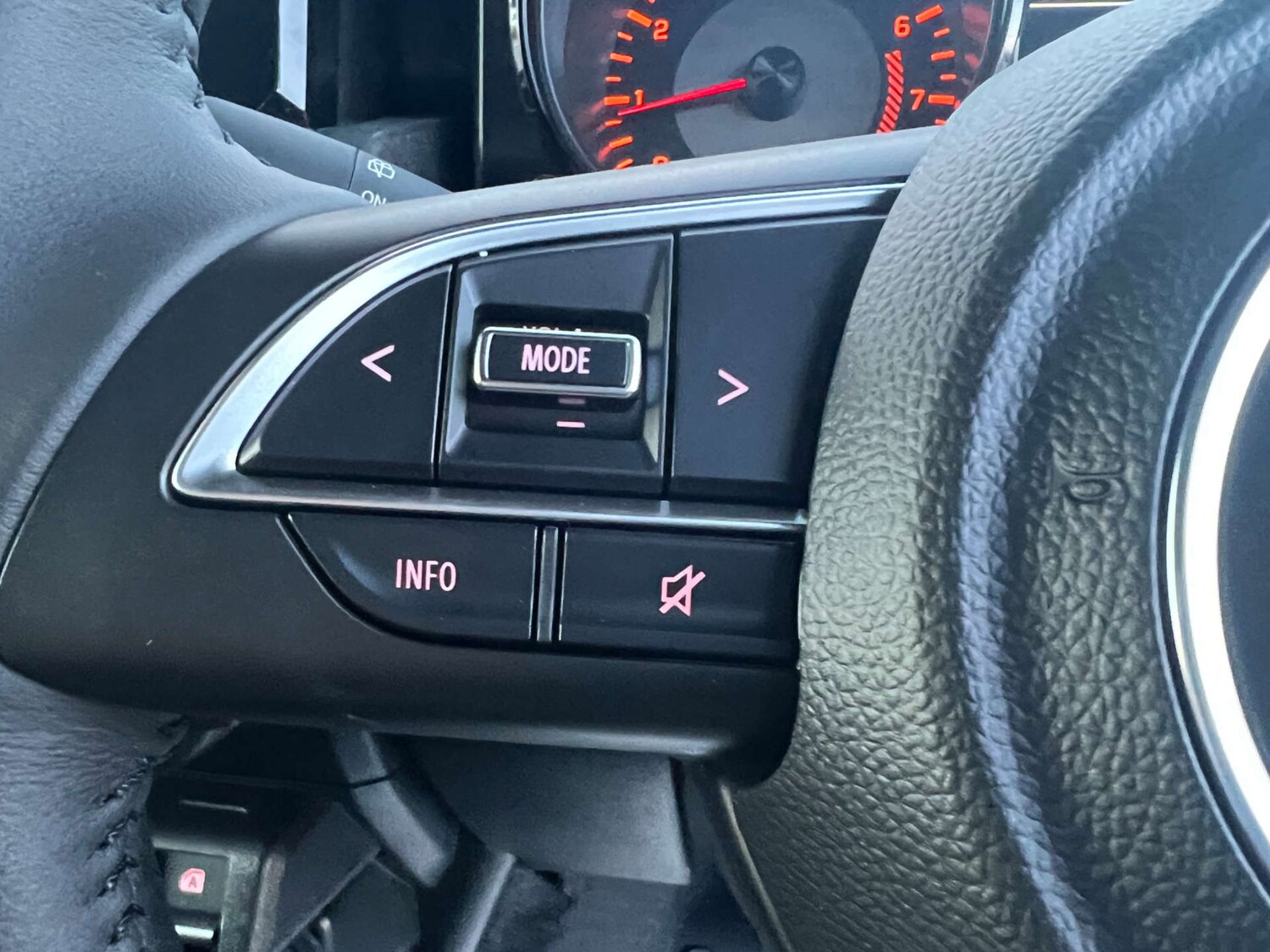 Used Suzuki Jimny 2025 for sale - 76600658: Photo 44