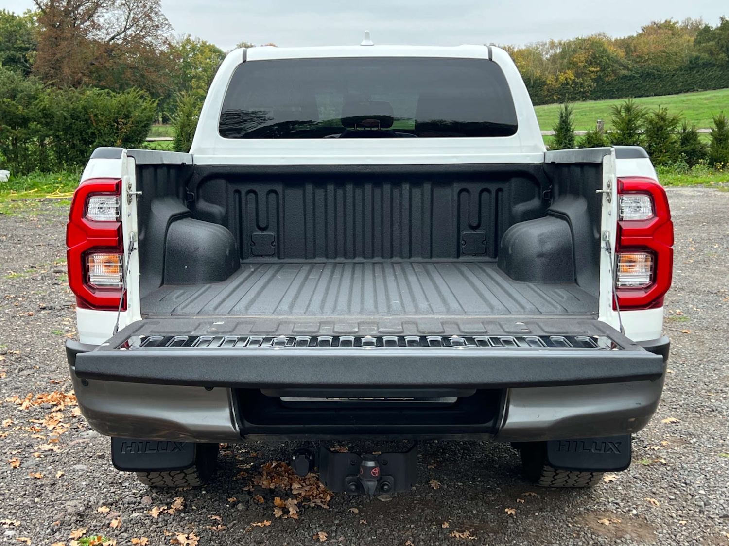 Used Toyota Hilux 2023 for sale - 76601023: Photo 19