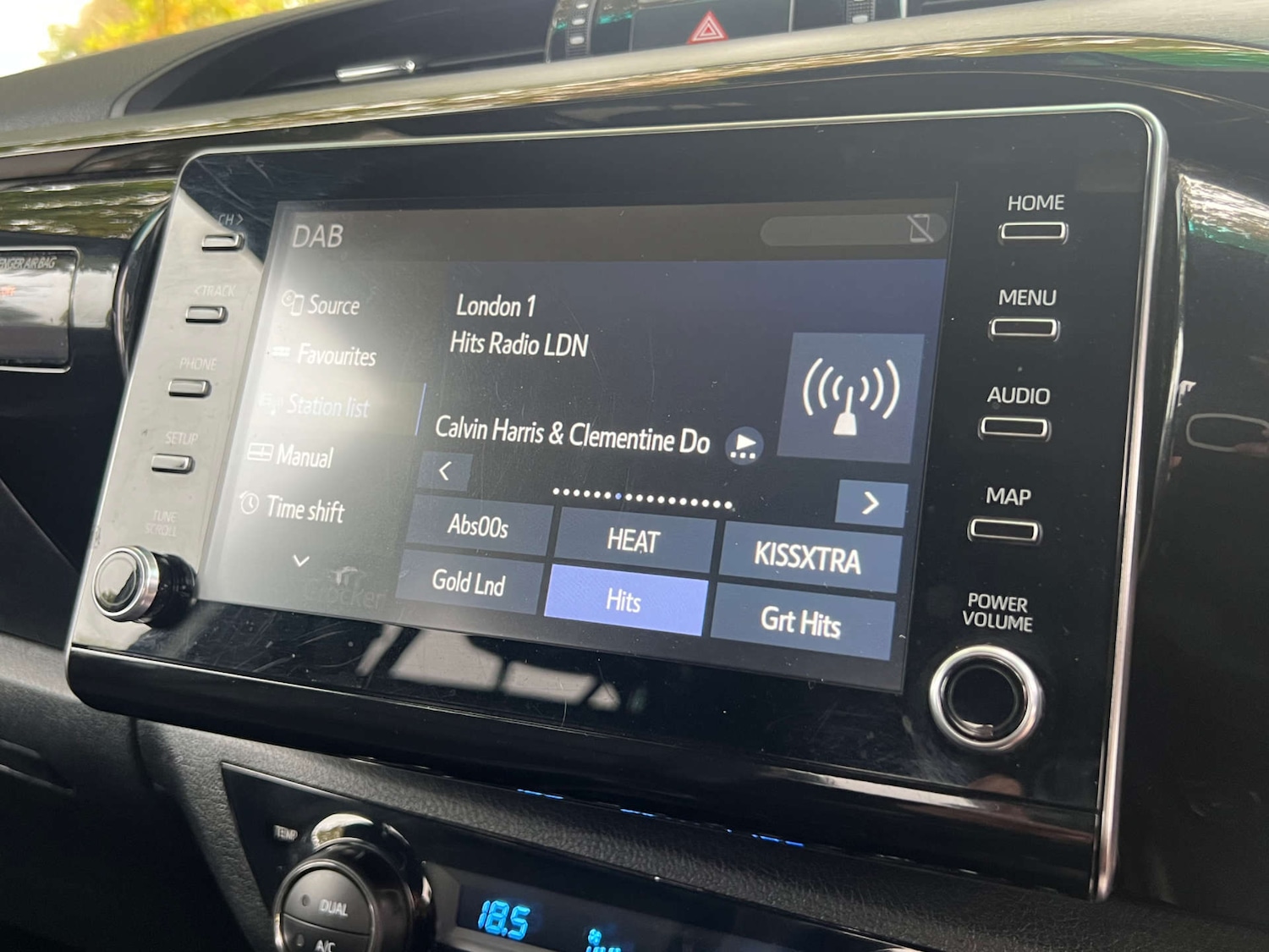 Used Toyota Hilux 2023 for sale - 76601023: Photo 42