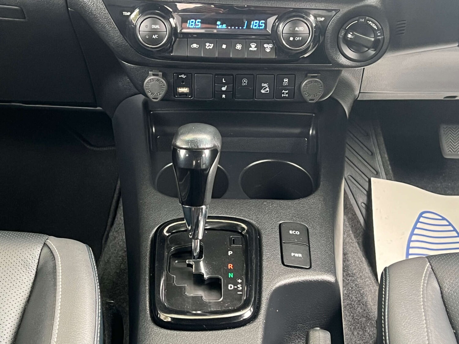 Used Toyota Hilux 2023 for sale - 76601023: Photo 44