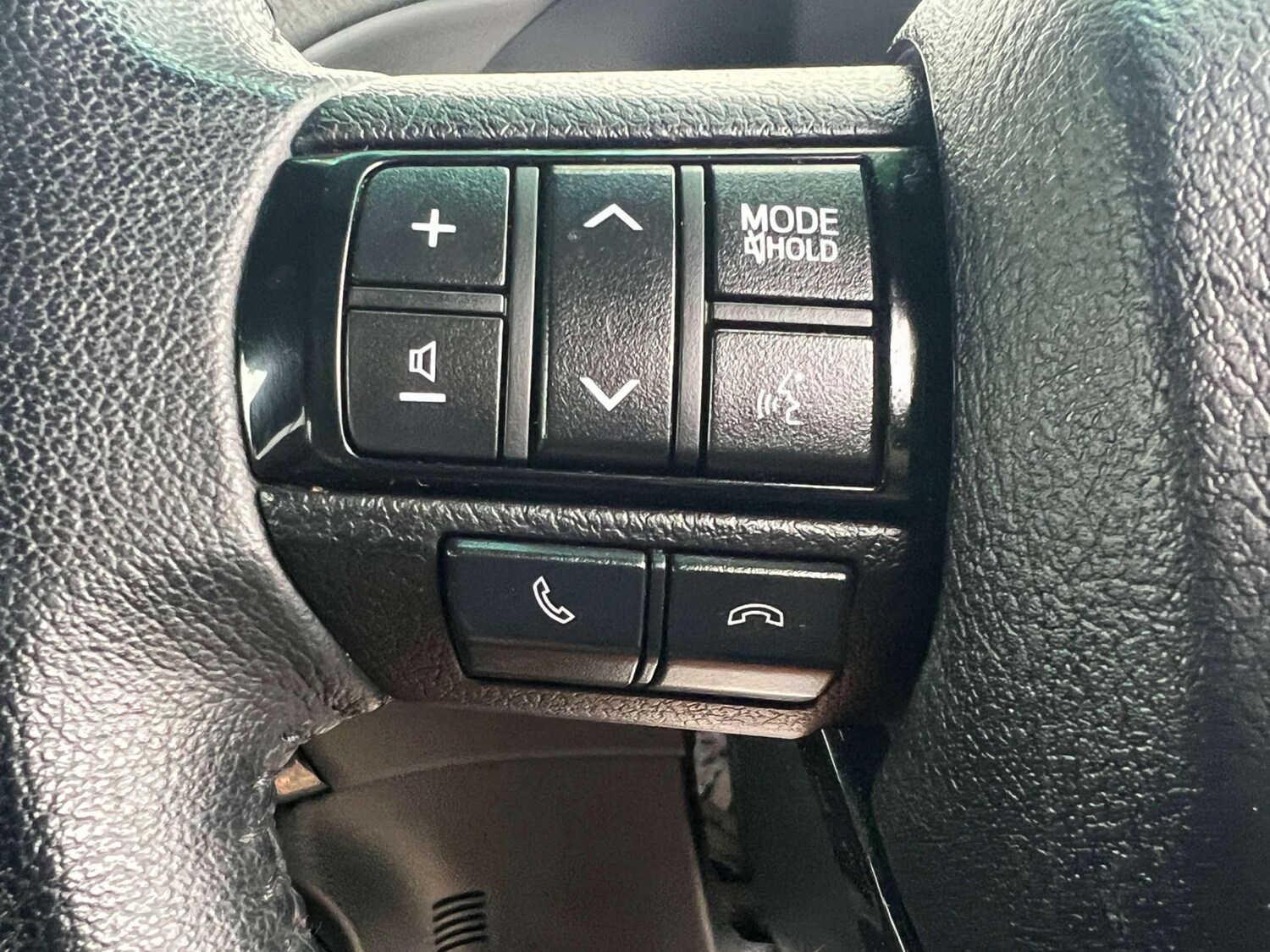 Used Toyota Hilux 2023 for sale - 76601023: Photo 48