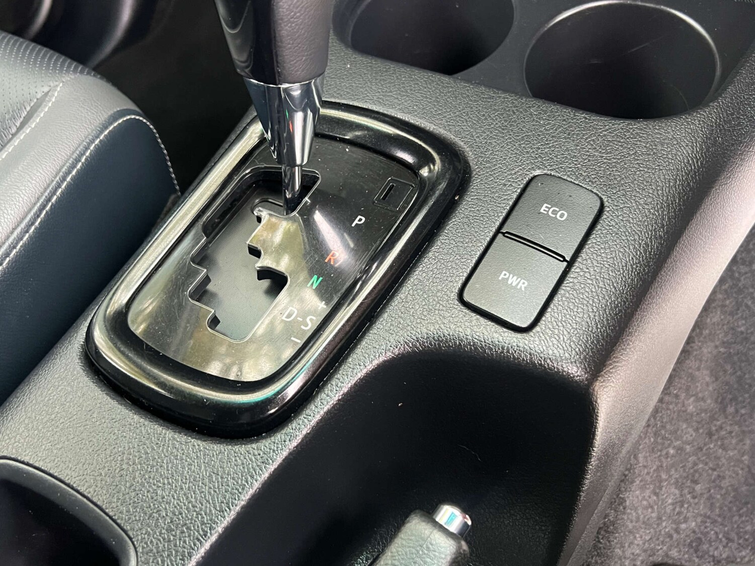 Used Toyota Hilux 2023 for sale - 76601023: Photo 53