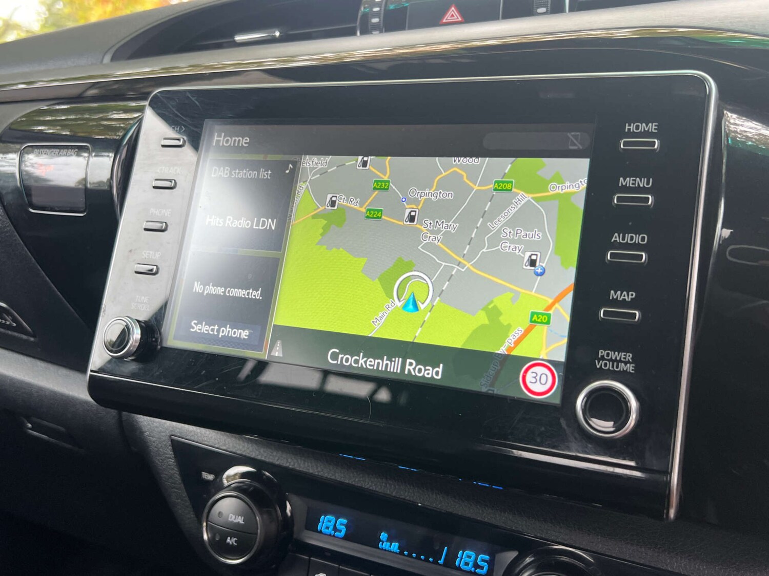 Used Toyota Hilux 2023 for sale - 76601023: Photo 54