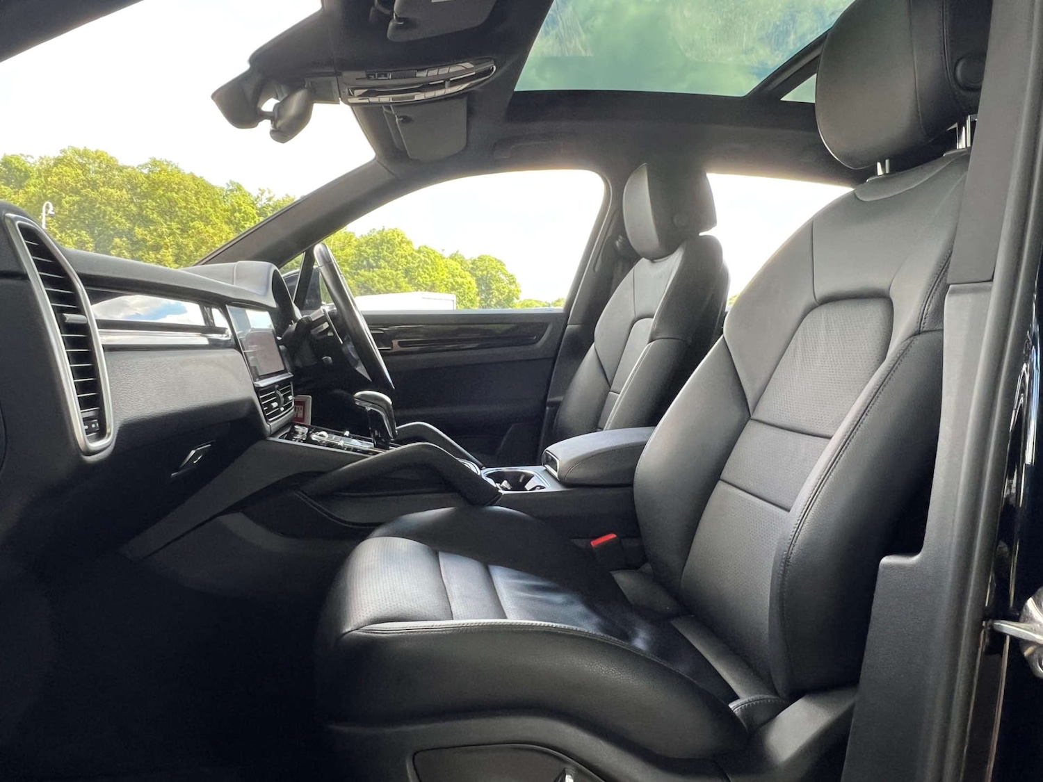 Used Porsche Cayenne 2019 for sale - 76601057: Photo 26