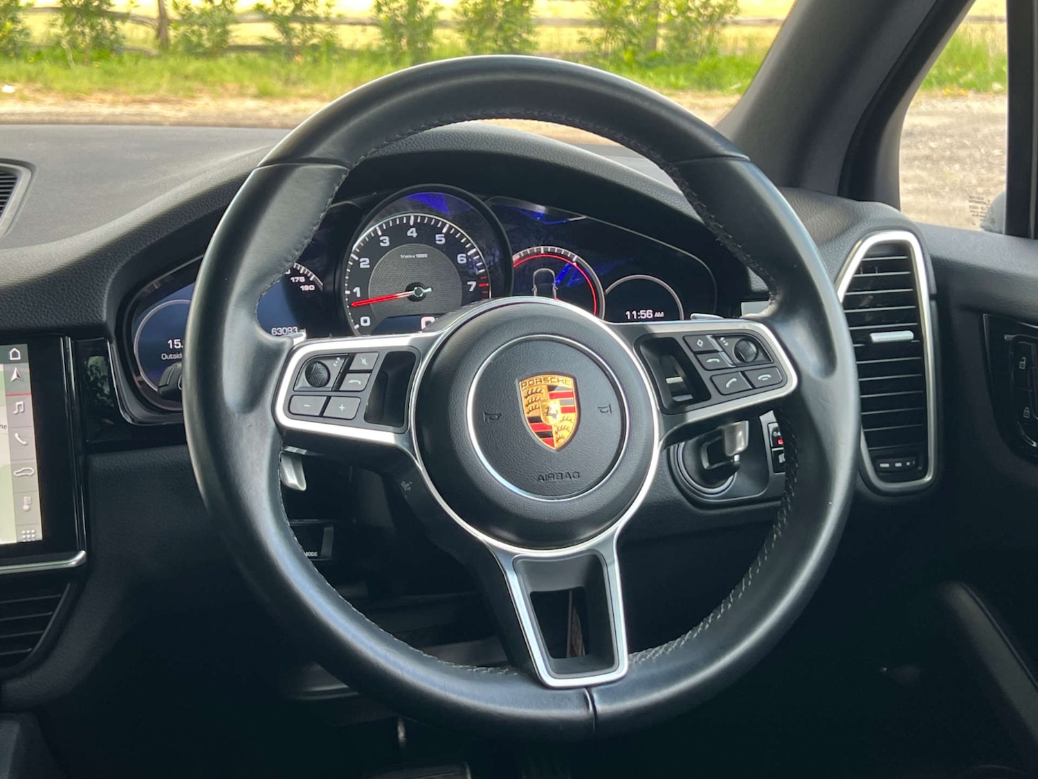 Used Porsche Cayenne 2019 for sale - 76601057: Photo 32