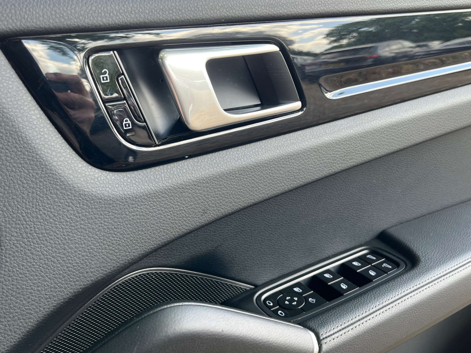 Used Porsche Cayenne 2019 for sale - 76601057: Photo 46