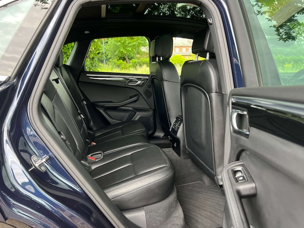 Used Porsche Macan 2018 for sale - 74857845: Photo 17