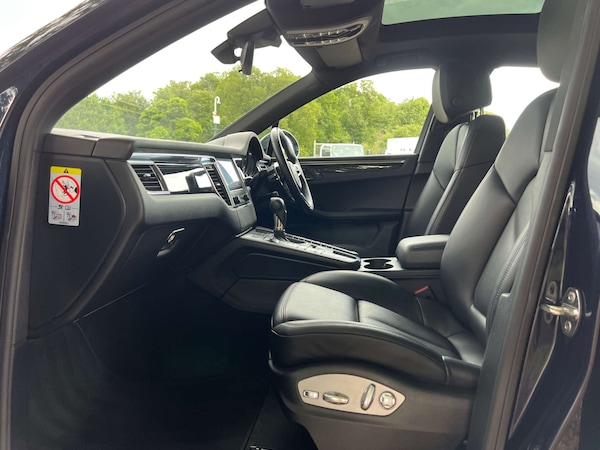 Used Porsche Macan 2018 for sale - 74857845: Photo 32