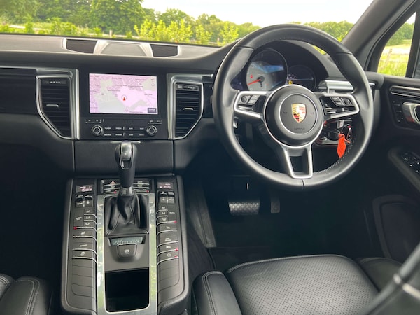 Used Porsche Macan 2018 for sale - 74857845: Photo 4