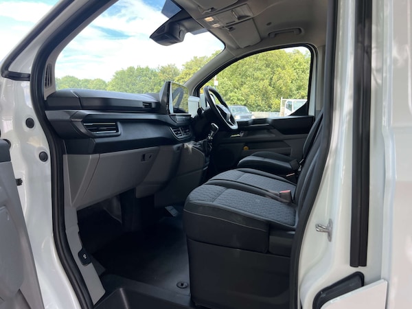 Used Ford Transit Custom 2024 for sale - 76277503: Photo 33