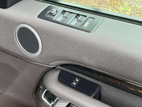 Used Land Rover Discovery 2017 for sale - 76197211: Photo 44