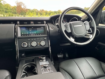 Used Land Rover Discovery 2017 for sale - 76197211: Photo 4