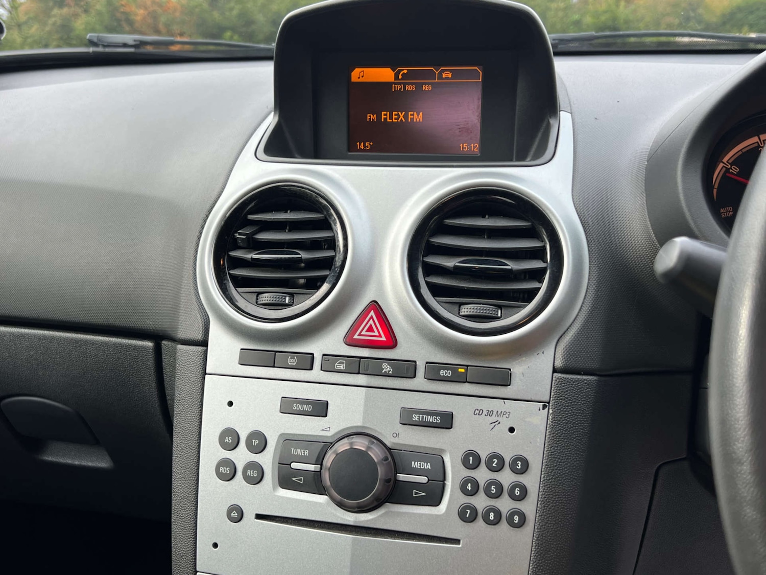 Used Vauxhall Corsa 2015 for sale - 76263522: Photo 32