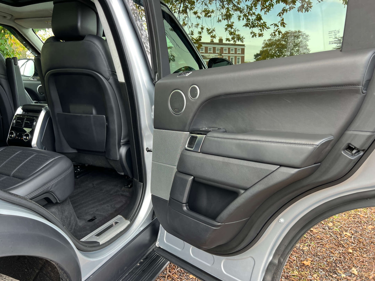 Used Land Rover Range Rover Sport 2018 for sale - 76600866: Photo 31