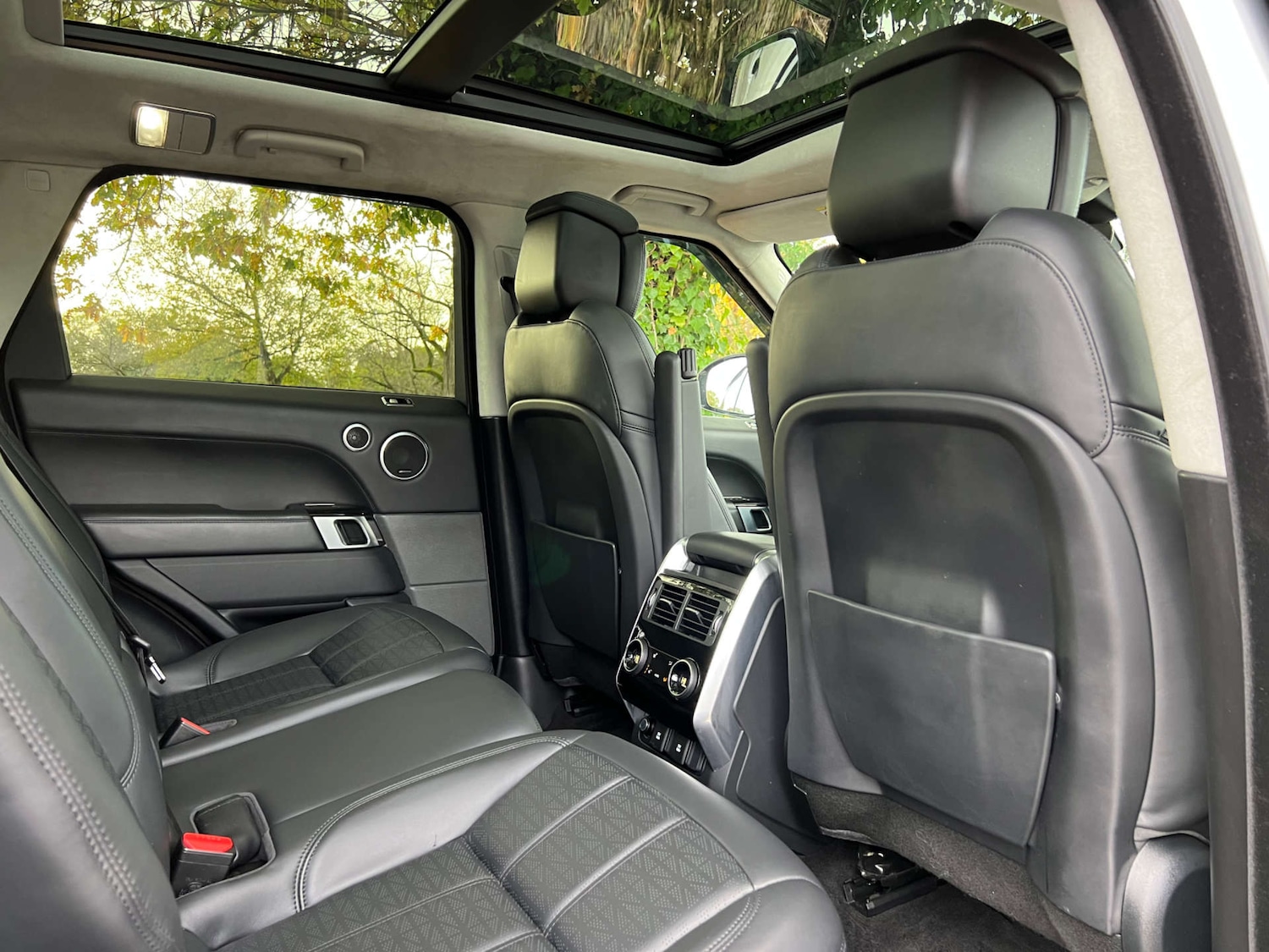 Used Land Rover Range Rover Sport 2018 for sale - 76600866: Photo 33