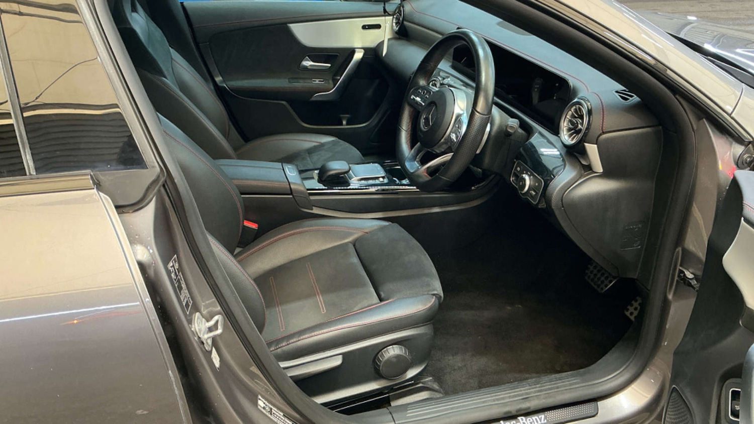 Used Mercedes-Benz CLA 2023 for sale - 76863454: Photo 2