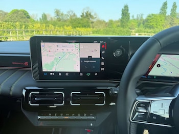 Used Renault 5 2025 for sale - 77693809: Photo