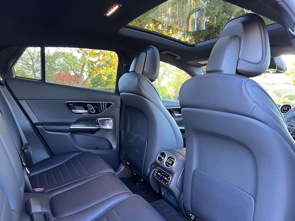 Used Mercedes-Benz GLC 2023 for sale - 76182604: Photo 22