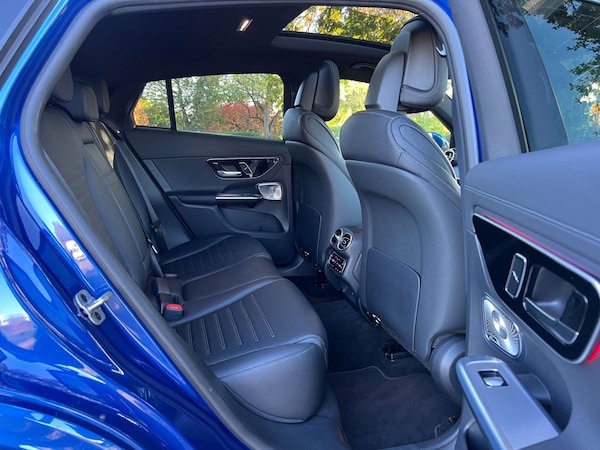 Used Mercedes-Benz GLC 2023 for sale - 76182604: Photo 23