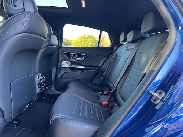 Used Mercedes-Benz GLC 2023 for sale - 76182604: Photo 28