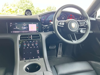 Used Porsche Taycan 2022 for sale - 75500212: Photo