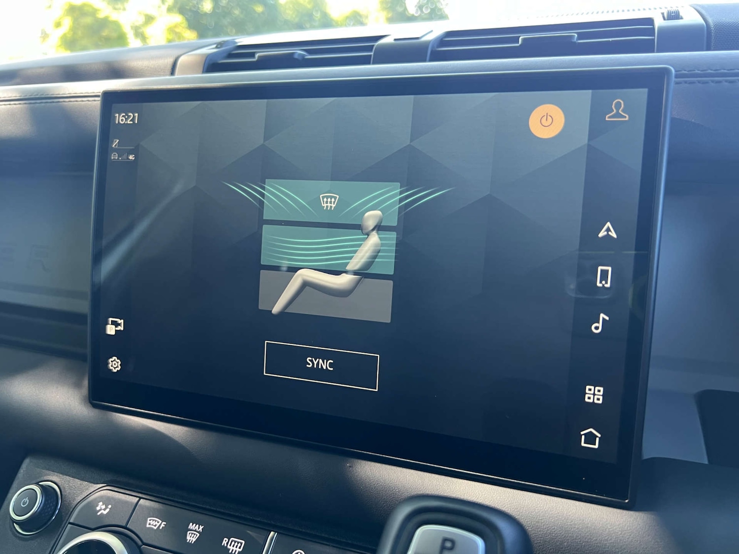 Used Land Rover Defender 2024 for sale - 76553714: Photo 49