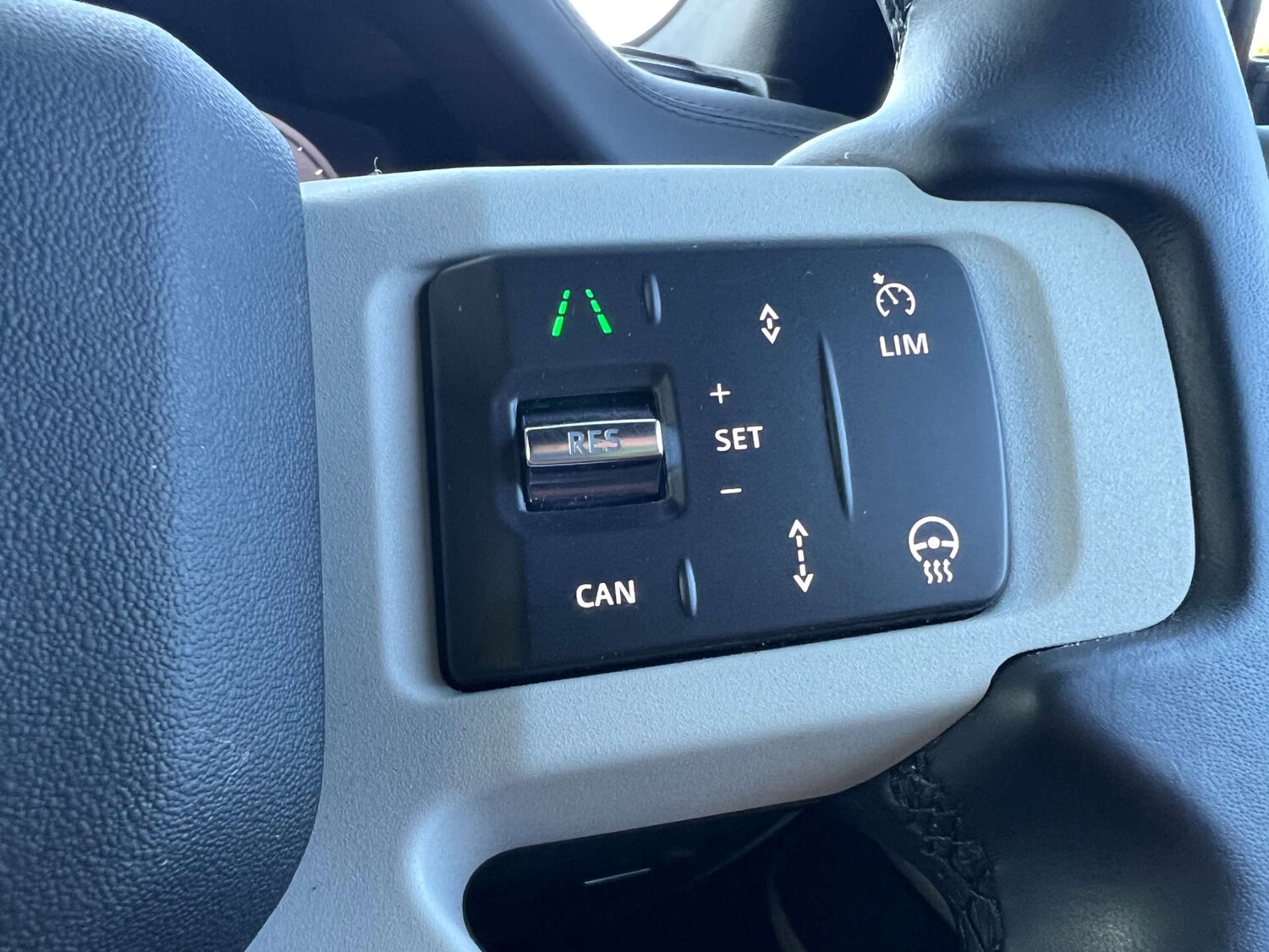 Used Land Rover Defender 2024 for sale - 76553714: Photo 53