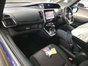 Used Nissan Serena 2019 for sale - 77301686: Photo