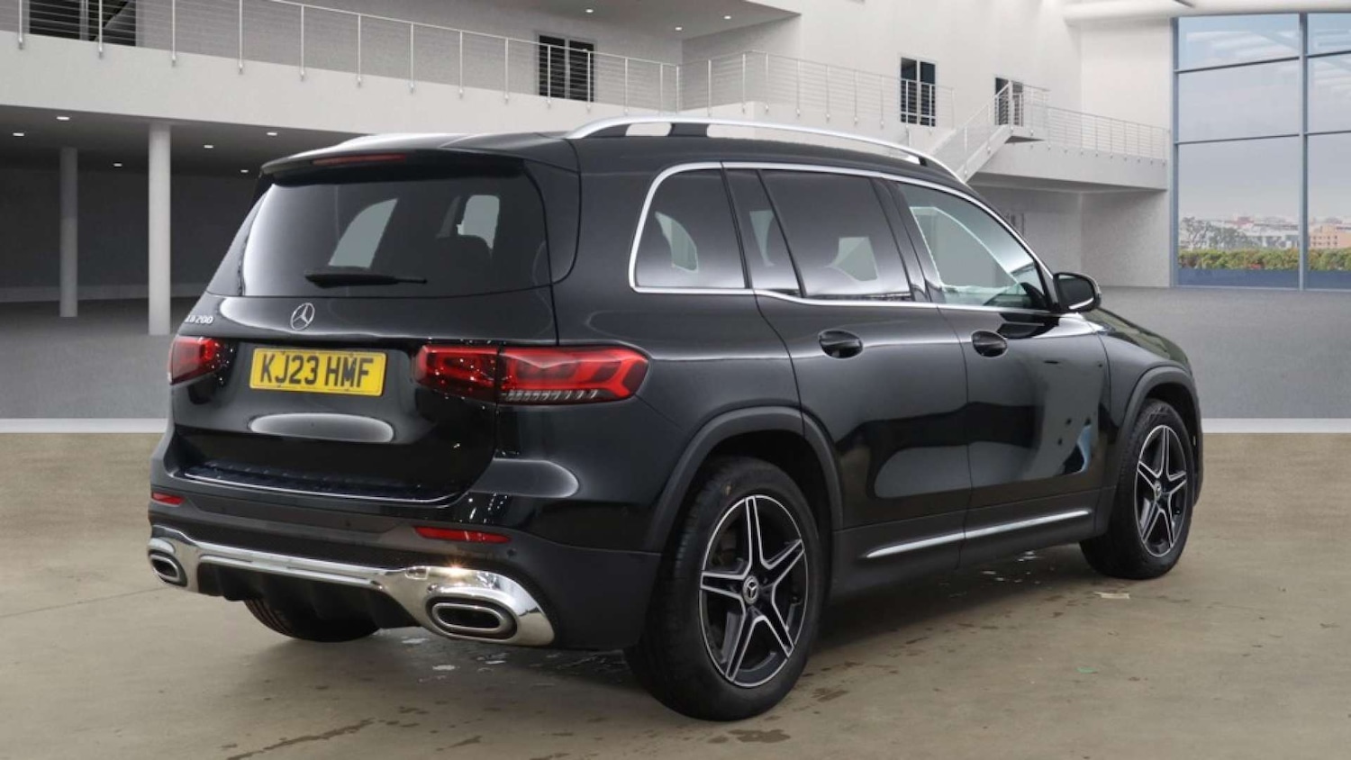 Used Mercedes-Benz GLB 2023 for sale - 76744020: Photo 5