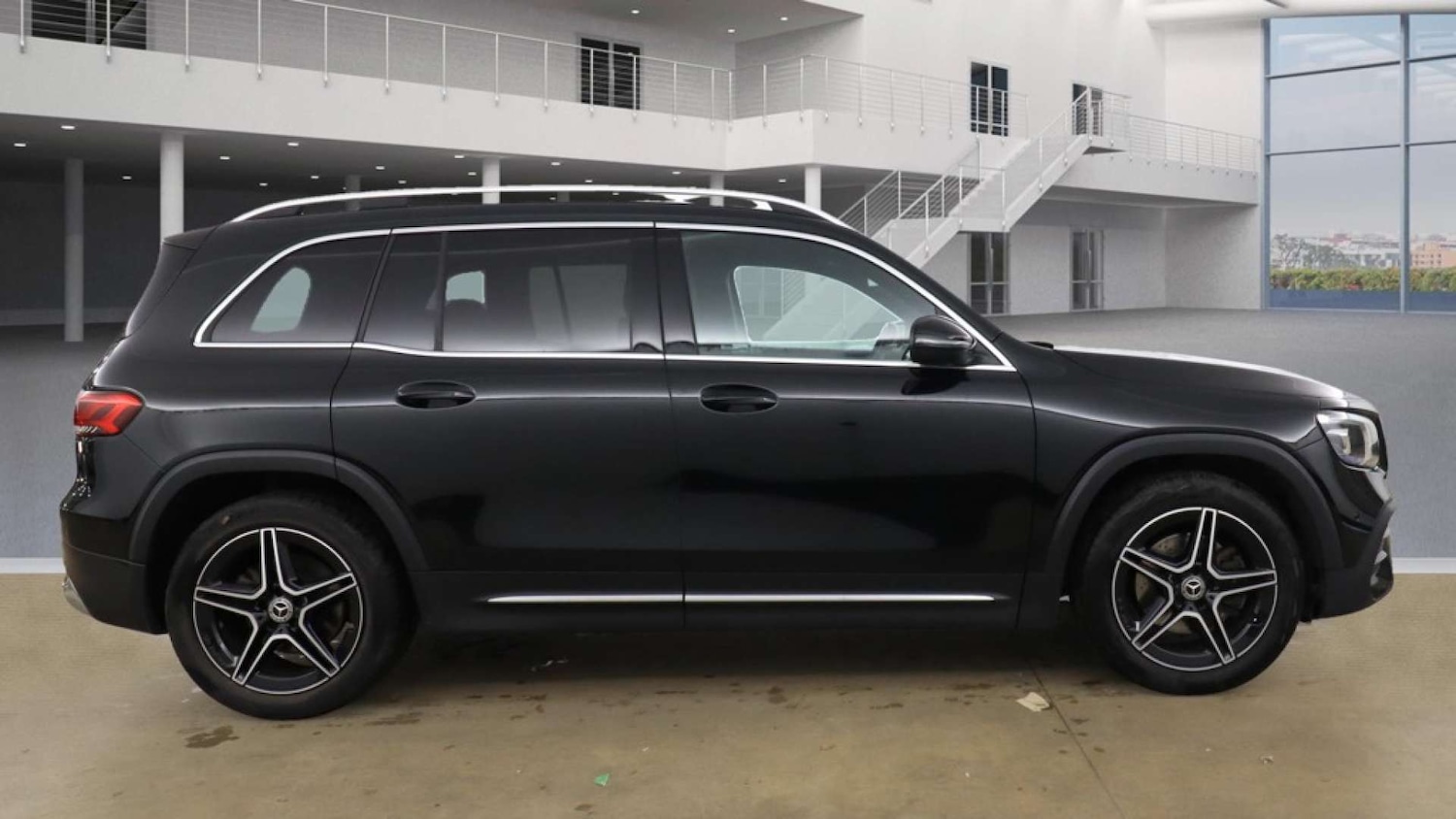 Used Mercedes-Benz GLB 2023 for sale - 76744020: Photo 7