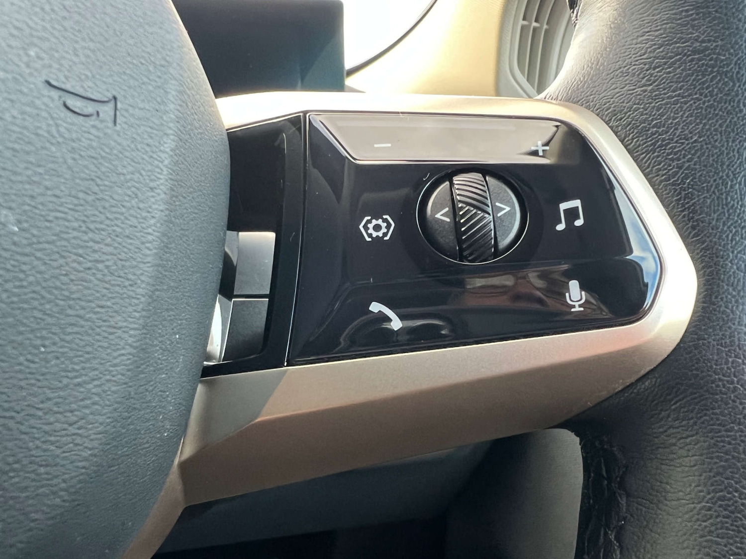 Used BMW iX 2022 for sale - 77221031: Photo 44