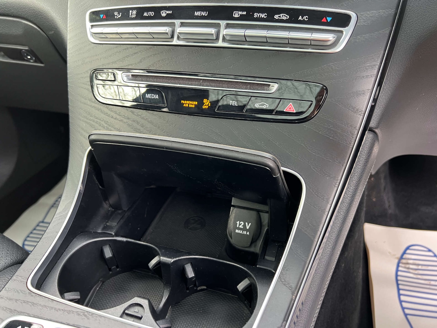 Used Mercedes-Benz GLC 2019 for sale - 76948229: Photo 45