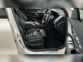 Used Mercedes-Benz EQC 2022 for sale - 77844653: Photo