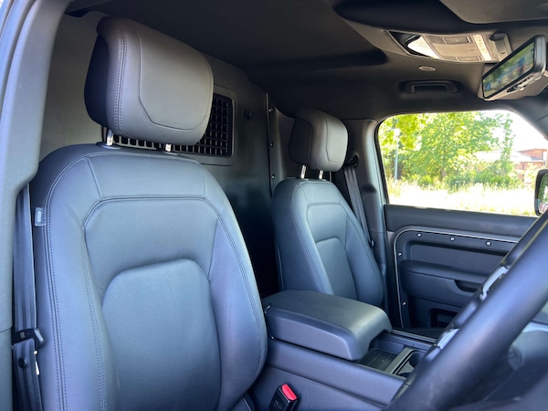 Used Land Rover Defender 2024 for sale - 76277502: Photo 7