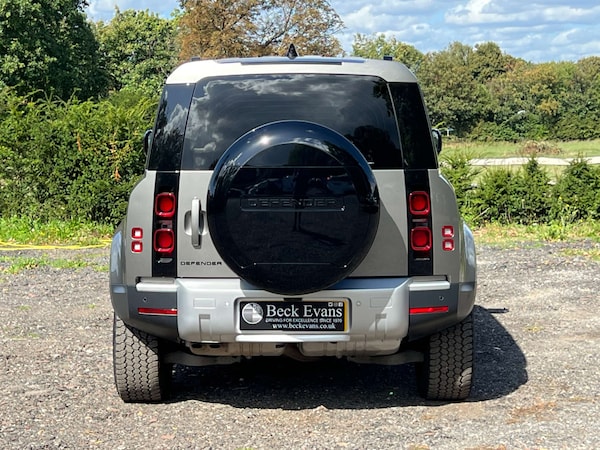 Used Land Rover Defender 2024 for sale - 76277502: Photo 8