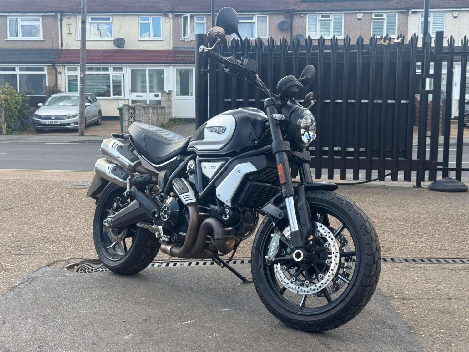 Ducati SCRAMBLER 1100 PRO DARK