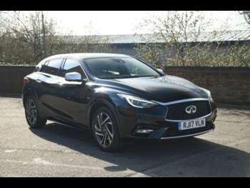 Used Infiniti Q30 2017 for sale - 74885150: Photo