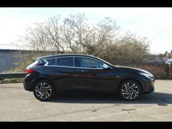 Used Infiniti Q30 2017 for sale - 74885150: Photo