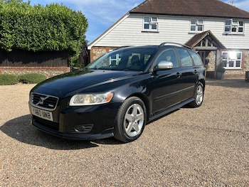 Used Volvo V50 2010 for sale - 79481343: Photo