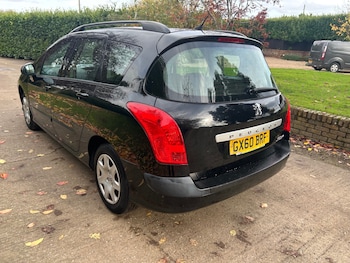 Used Peugeot 308 2010 for sale - 76422156: Photo