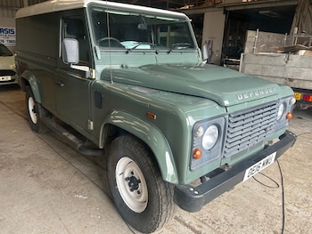 Used Land Rover Defender 2016 for sale - 77562622: Photo
