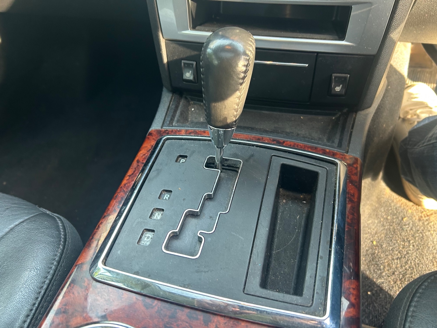 Used Chrysler 300C 2010 for sale - 77712824: Photo 11